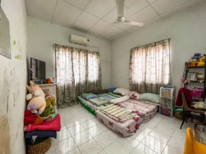 Bilik tidur banglo setingkat Villa Rimbawan, Seri Kembangan