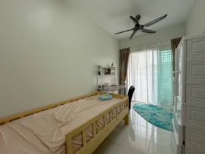 Townhouse Desa Jati Nilai - bilik tidur