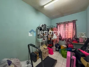 Bilik tidur ketiga apartment Gugusan Mawar Kota Damansara