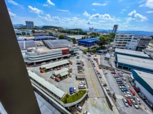 Pemandangan dari balkoni servis apartment Silk Sky Balakong, listing hartanah Ejen Syakir Zainol
