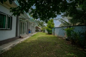 Rumah Teres Taman Melewar Indah Batu Caves - foto 10