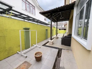 Semi-D Taman Kajang Impian Bangi, halaman sisi