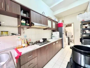 Semi-D kluster Bukit Mahkota Bangi, kabinet dapur
