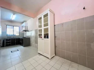 Teres Taman Lestari Putra LEP 6 Seri Kembangan End Lot — foto 6