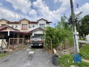 Teres 2 Tingkat Bukit Mahkota Seksyen 2 Bangi Corner Lot — foto 2