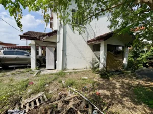 Teres 2 Tingkat Bukit Mahkota Seksyen 2 Bangi Corner Lot — foto 5