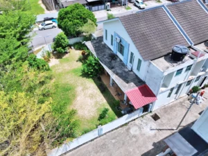 Teres 2 Tingkat Bangi Avenue 2 Freehold Corner Lot — foto 3