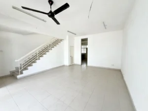 Teres Taman Dato Demang Seri Kembangan End Lot — foto 4