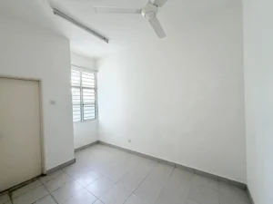Teres Taman Dato Demang Seri Kembangan End Lot — foto 10