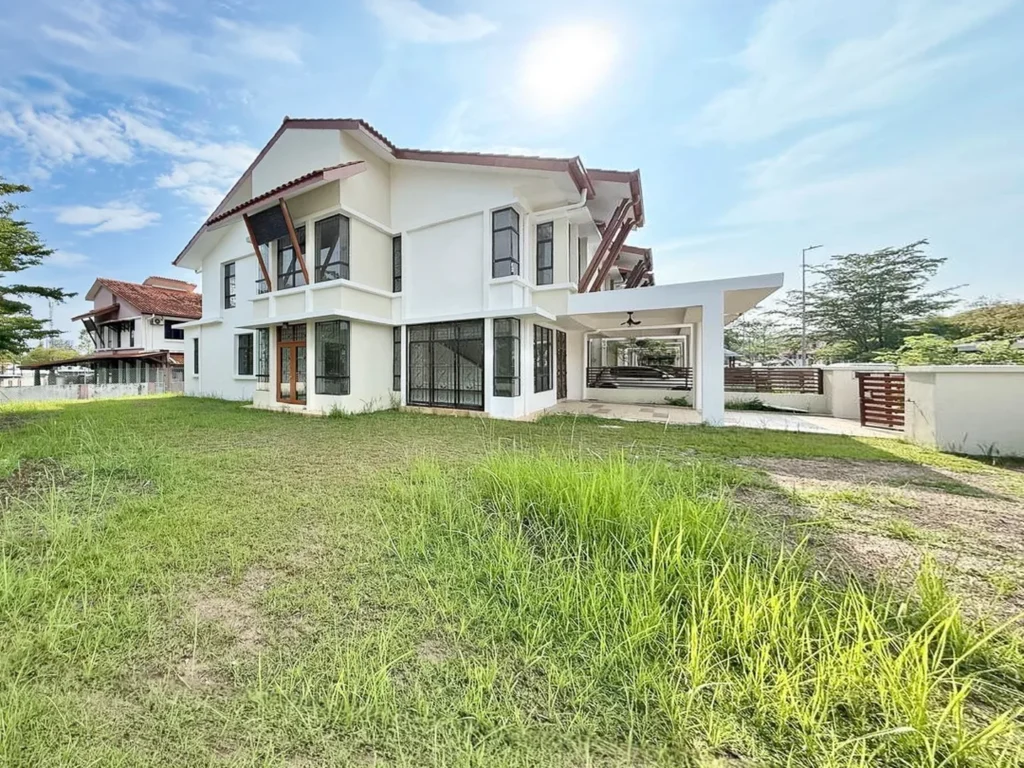 Teres 2 Tingkat Alam Sari Bangi Corner Lot Freehold