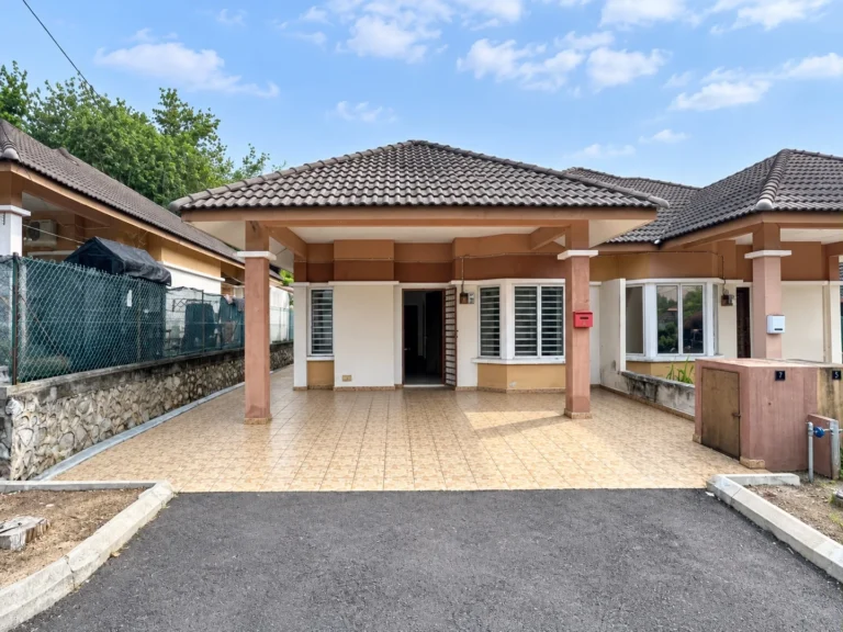 Semi-D Setingkat 4 Bilik Freehold
