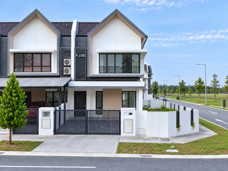 Serenia Aiora Sepang Teres 2 Tingkat Corner Lot Tanah 3069 kps